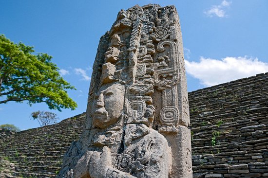 Toniná