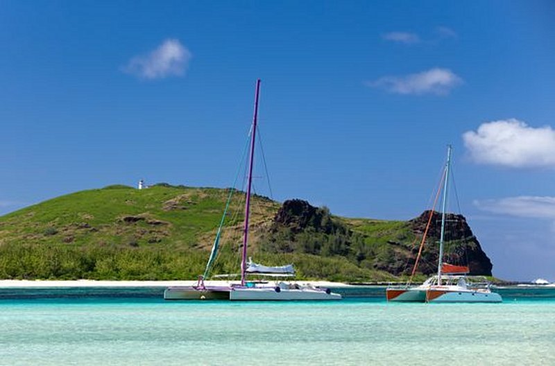 Découvrir îles et îlots à bord d'un catamaran