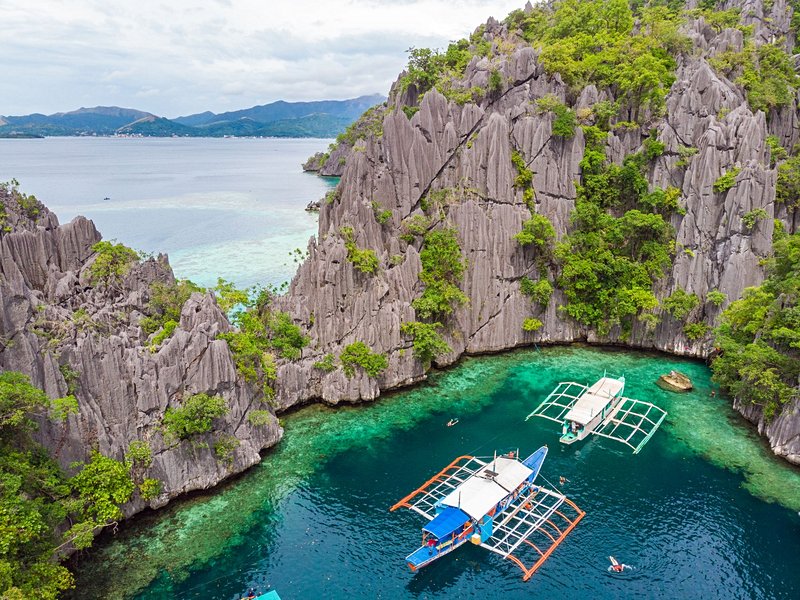 Voguer sur le Twin Lagoon