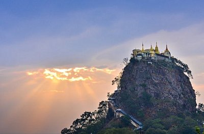 Mont Popa