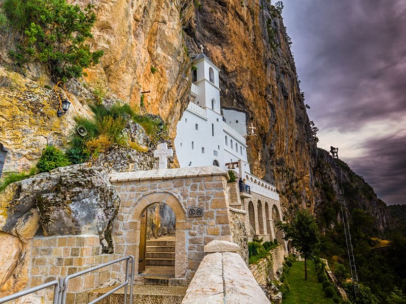 Le monastère d'Ostrog