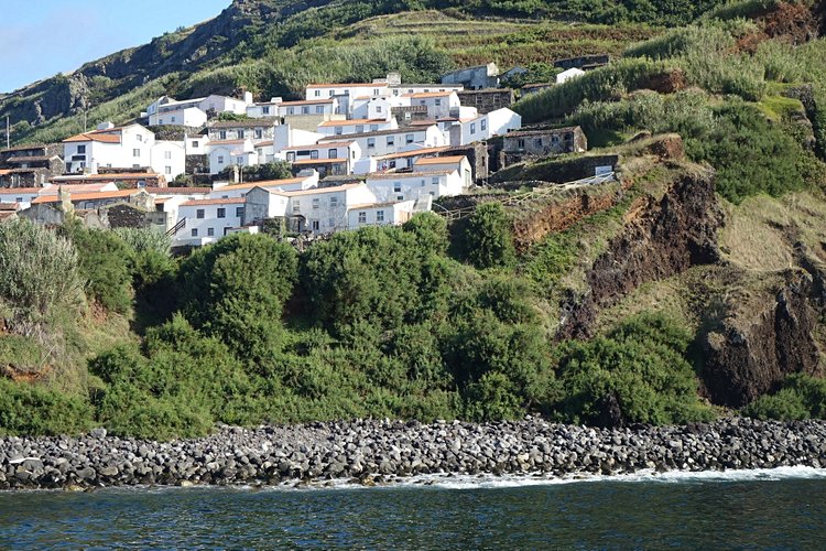Vila do Corvo, les retrouvailles au bout du monde