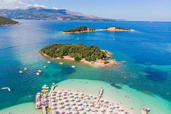 La Riviera Albanaise