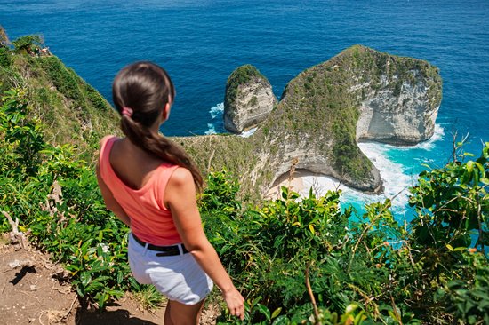 Admirer Kelingking Beach