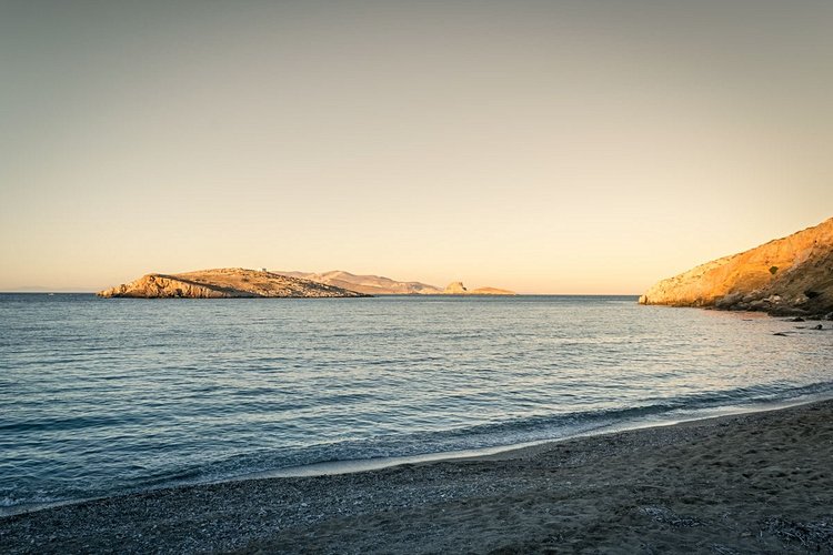 Les plages d'Agios Georgios, d'Agios Nikolaos et de Livadi 4