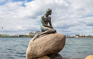 La Petite Sirène, dans le port de Copenhague