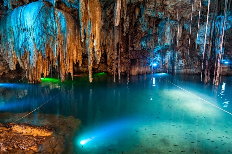 Cenote Dzitnup