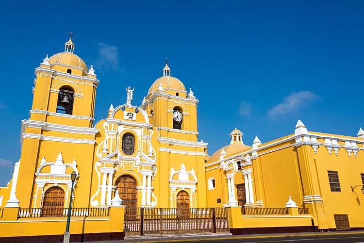 La Plaza de Armas de Trujillo