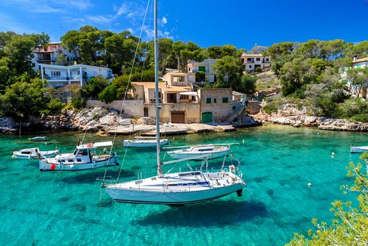 Faire une croisière en bateau au large de Majorque