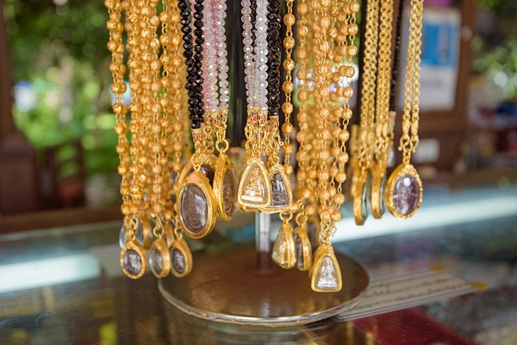 Le marché aux amulettes de Bangkok 3