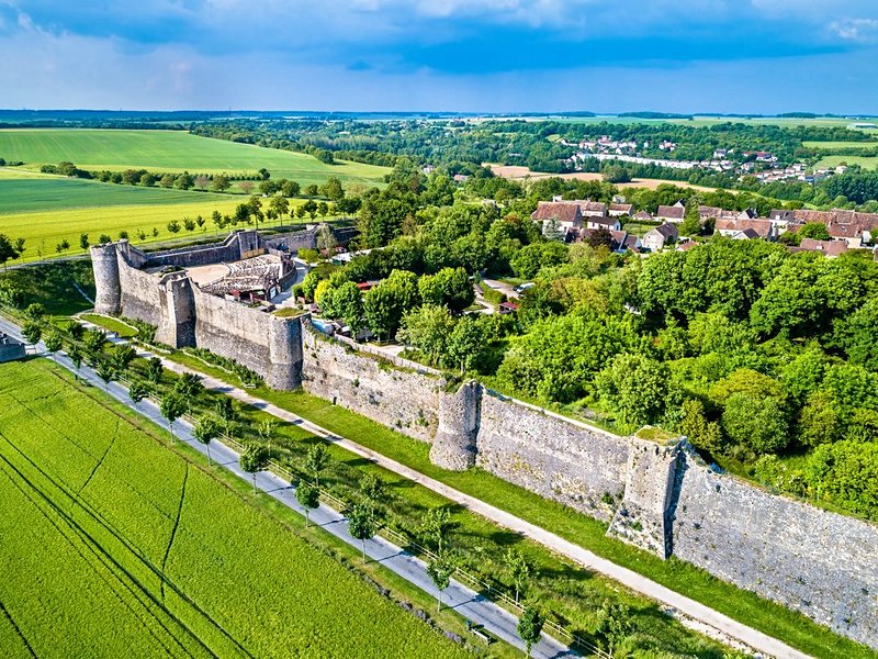 Provins