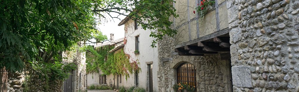 Pérouges