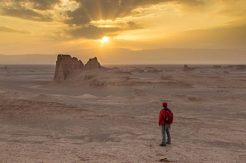 Partir en excursion dans le désert iranien