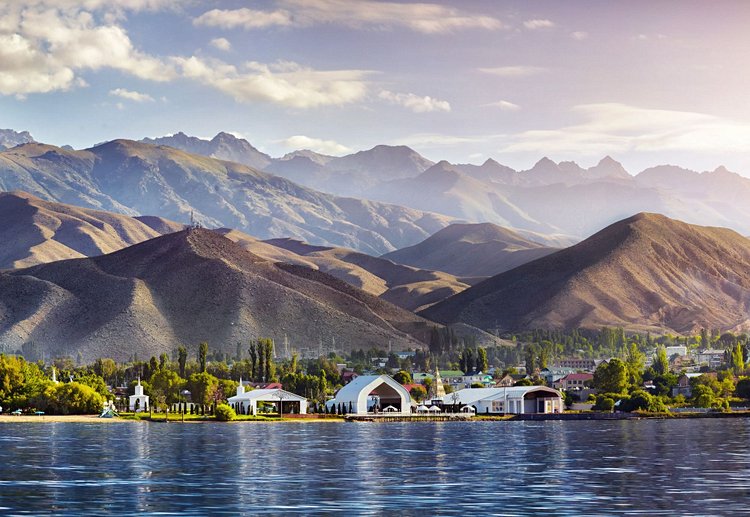 Lac Issyk‑Kul - Kirghizistan