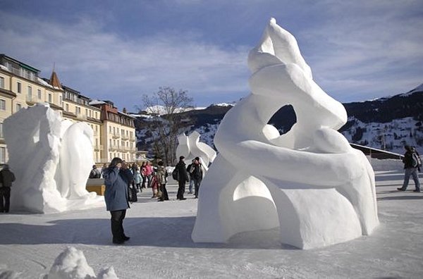 S'émerveiller durant le World Snow Festival à Grindelwald 