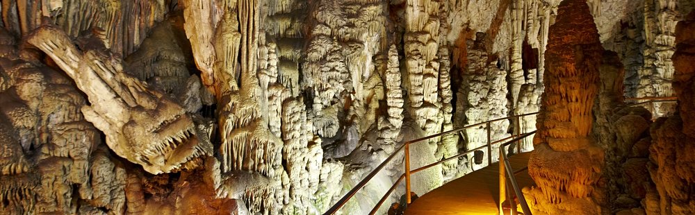 Grotte de Dikteon