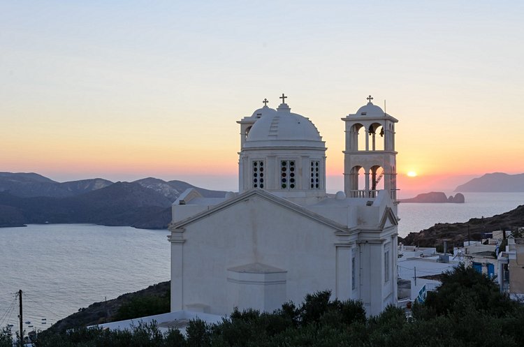 Les plages d'Agios Georgios, d'Agios Nikolaos et de Livadi 2