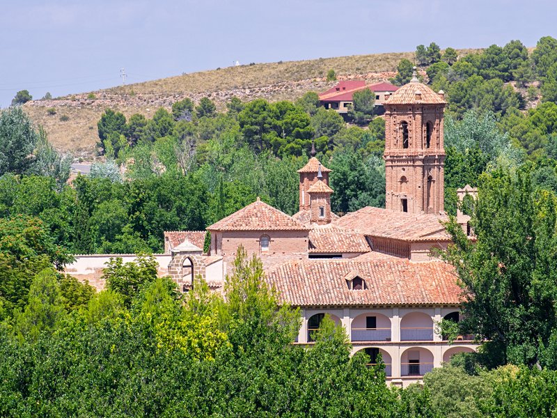 Parc et cascades du monastère de Piedra