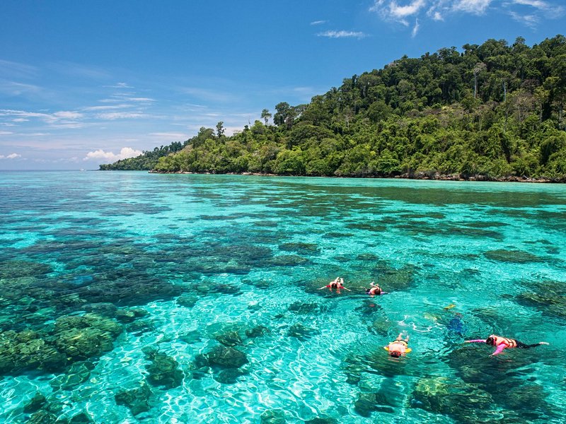 Explorer les fonds marins à Koh Rok