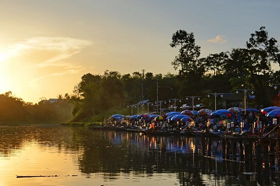 Le marché flottant de Hat Yai