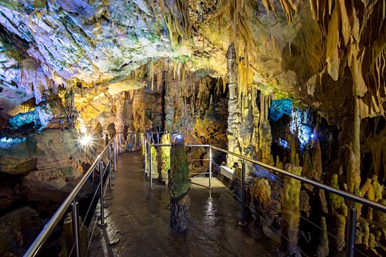 Grottes de Diros
