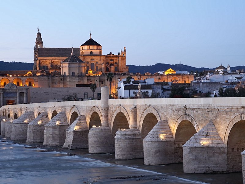 Le pont romain et sa porte