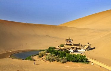 Dunhuang et les dunes du lac du croissant de Lune