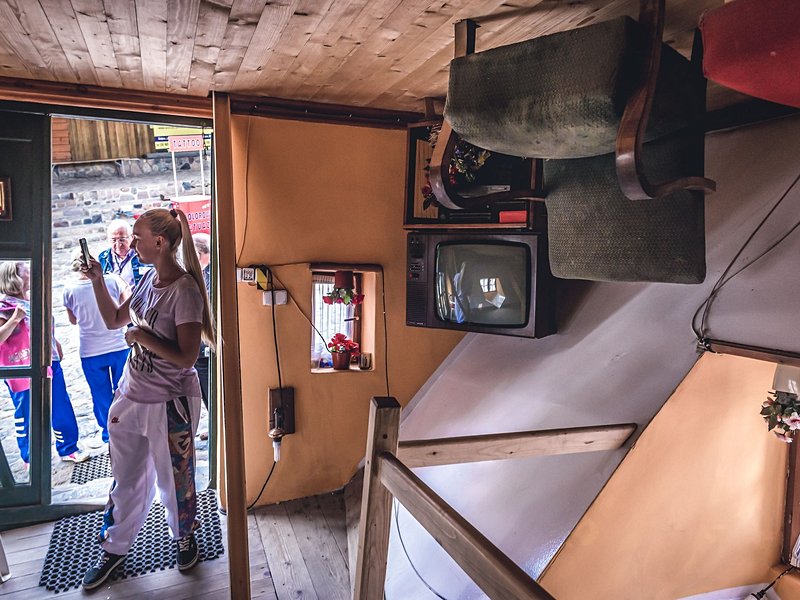 La maison à l'envers, Szymbark