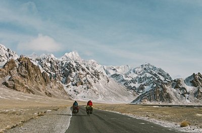 La route du Pamir à vélo
