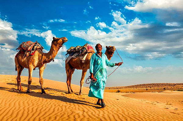 Balade à dos de chameau dans le désert de Thar