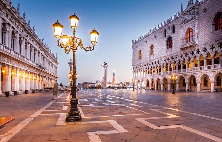 La place Saint-Marc à Venise