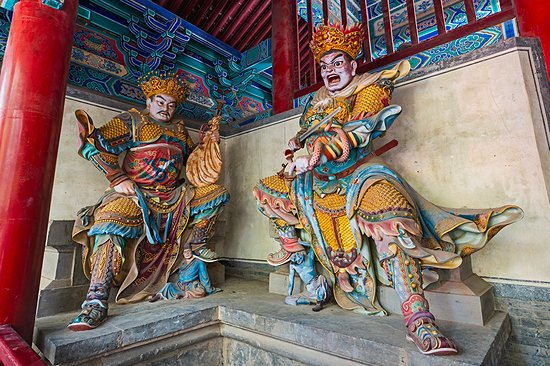 Observer une démonstration d’arts martiaux Shaolin dans leur monastère d’origine