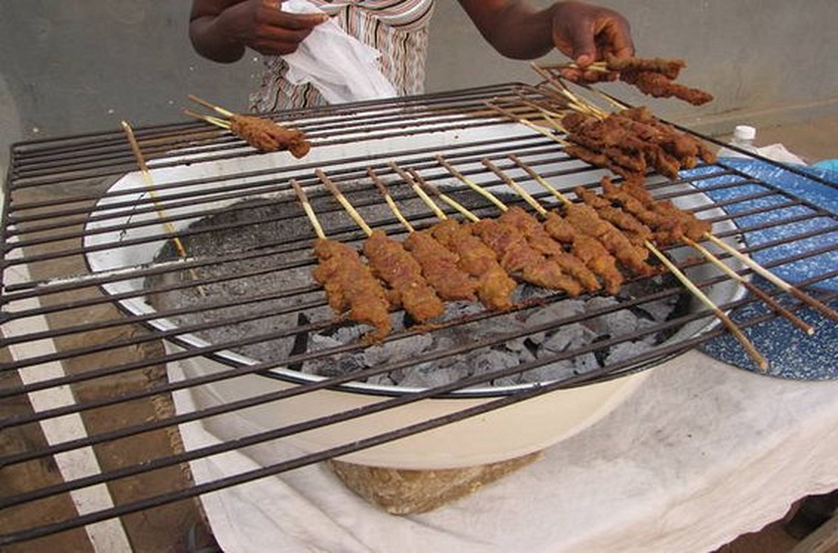 Manger aux Brochettes de la Capitale à Lomé