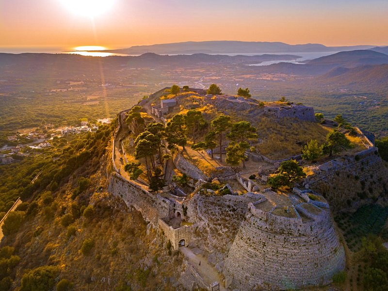 La forteresse Saint Georges, le site antique de Sami et les monastères de Saint-Gerasimos et de Kipoureon