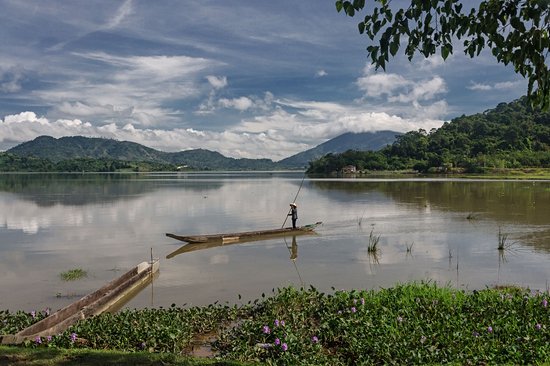 Lắk Lake