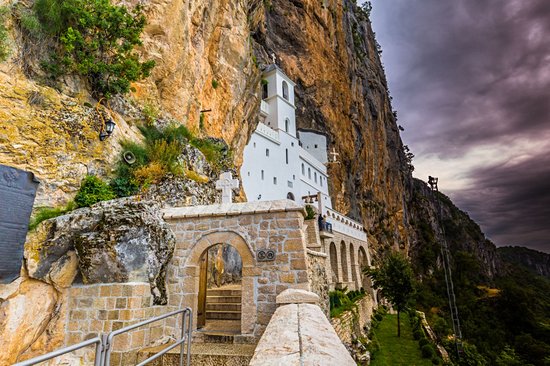 Le monastère d'Ostrog