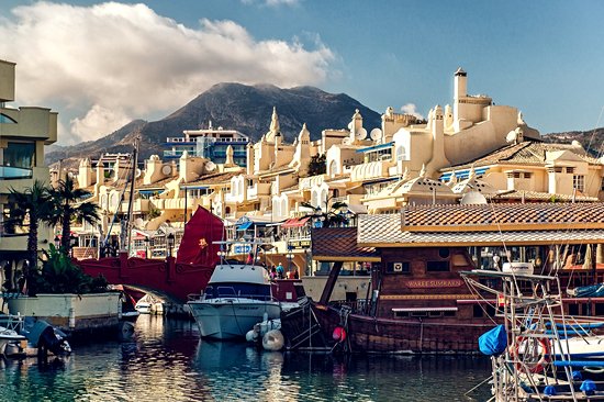 Le port de Benalmádena
