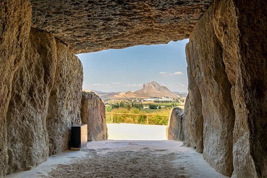 Dolmen de Menga