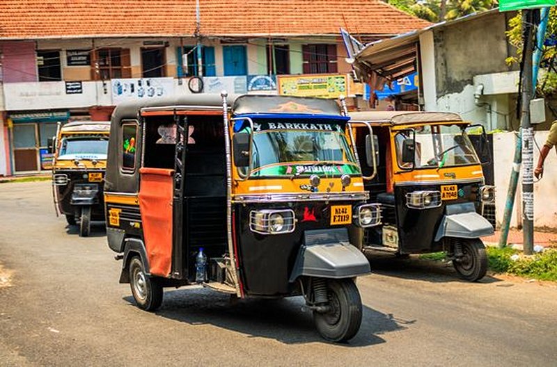 Explorer les grandes villes en tuk-tuk
