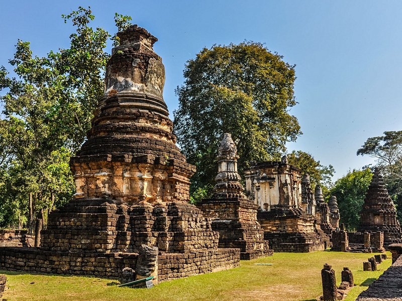 Wat Chedi Chet Thaeo