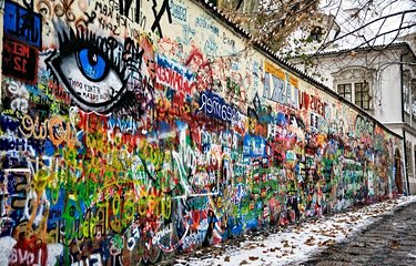 Le mur Lennon à Prague