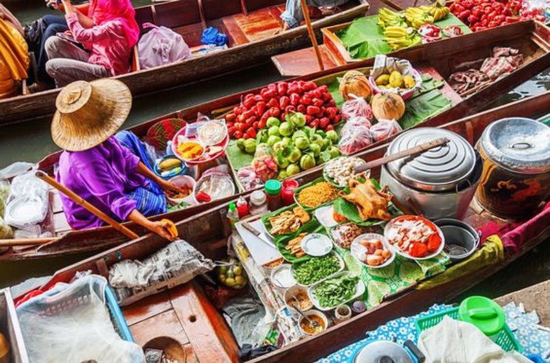 Découvrir les marchés flottants de Bangkok  