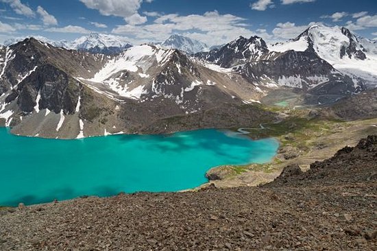 Randonner jusqu'au lac Ala Kul