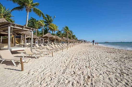 Playa Mamitas