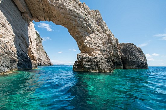Les grottes bleues et les falaises de Keri