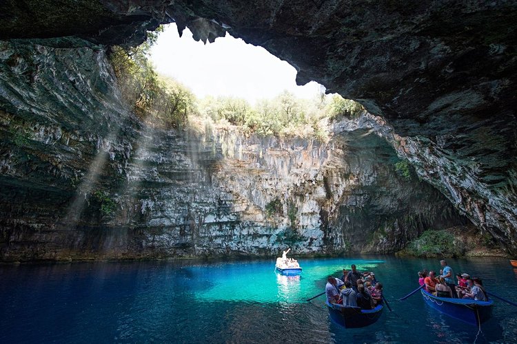 La grotte de Drogarati et le lac souterrain de Melissani