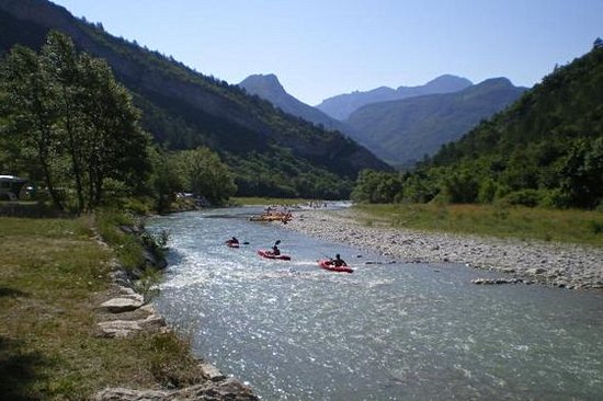 Parcourir la Drôme à bord d'un canoë