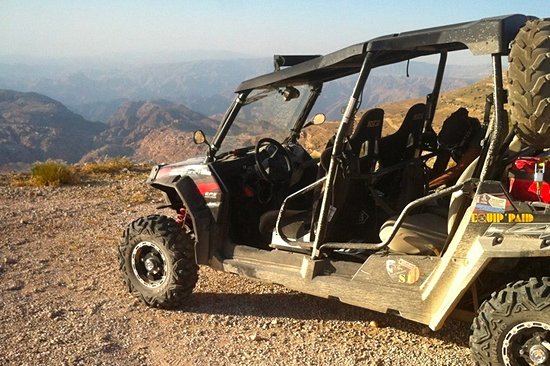 Descendre dans le désert de Wadi Araba en buggy / quad