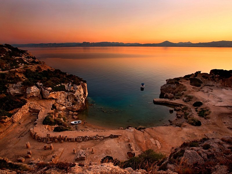 Loutraki et ses belles plages