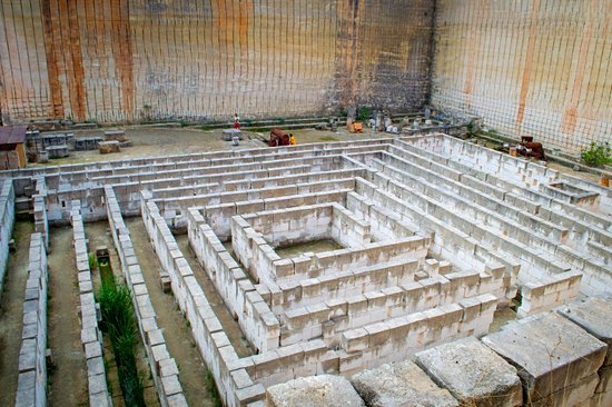 Les anciennes carrières de Lithica